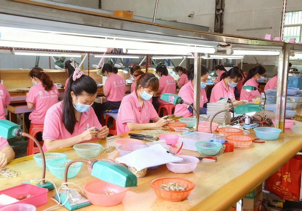 4.Production Team - Zhefan Jewelry