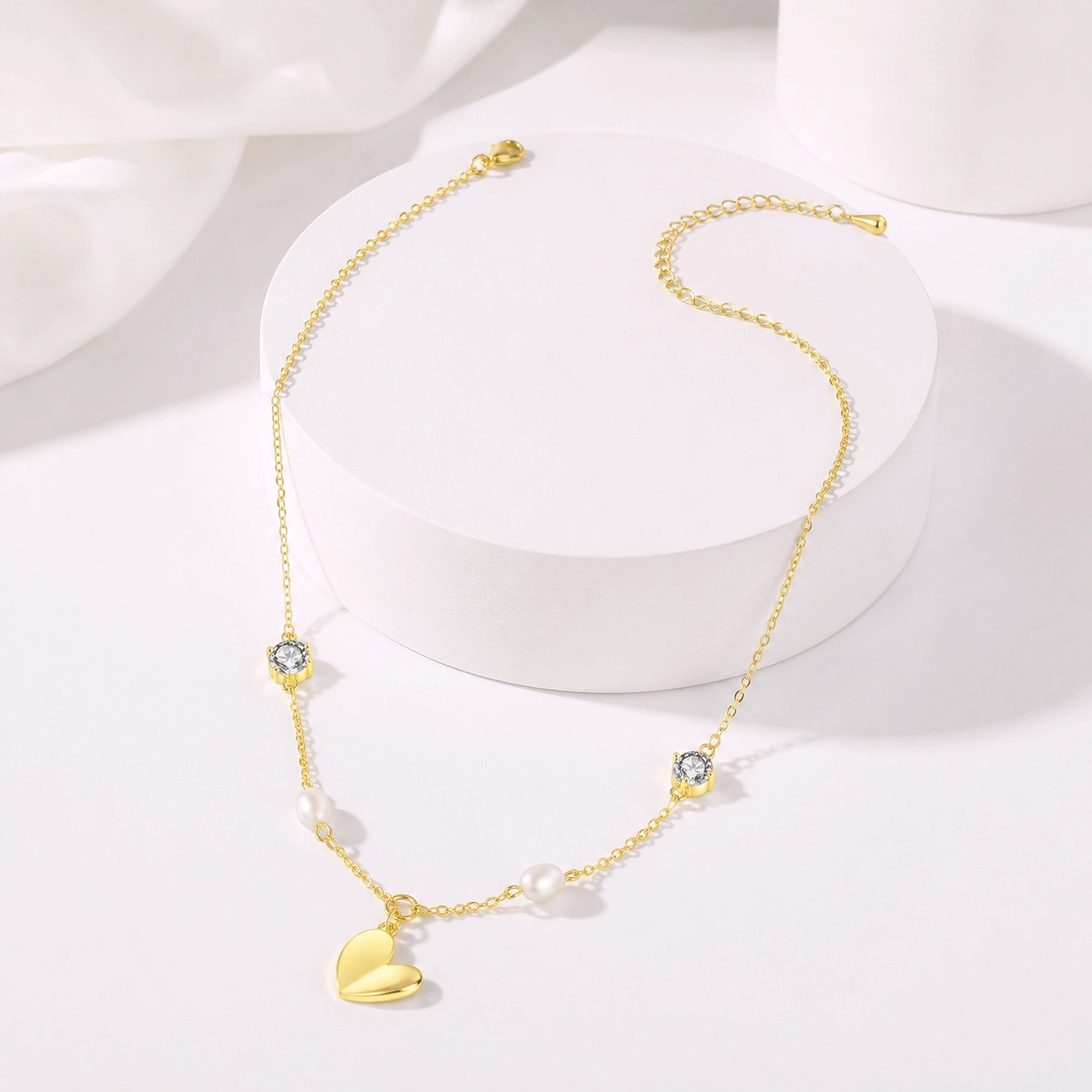 Dettagli del materiale di una collana con pendente a cuore con perla in argento sterling 925. - Zhefan Jewelry