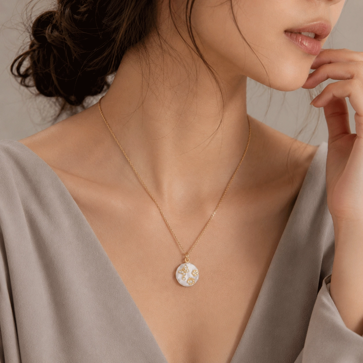 ODM butterfly-pearl-necklace - Zhefan Jewelry Butterfly pearl necklace featuring decorative stone-set details on a round pearl pendant - Zhefan Jewelry