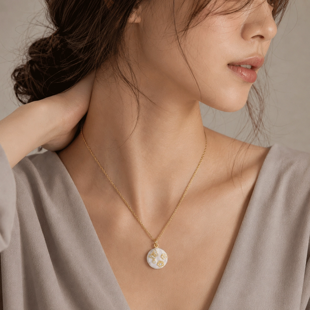 Custom pearl jewelry supplier supporting OEM ODM necklace development for B2B buyers - Zhefan Jewelry