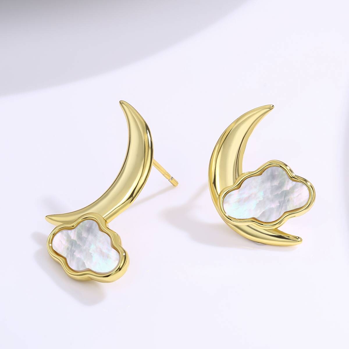 Mother of Pearl Stud Earrings - 18K Gold Plated 3