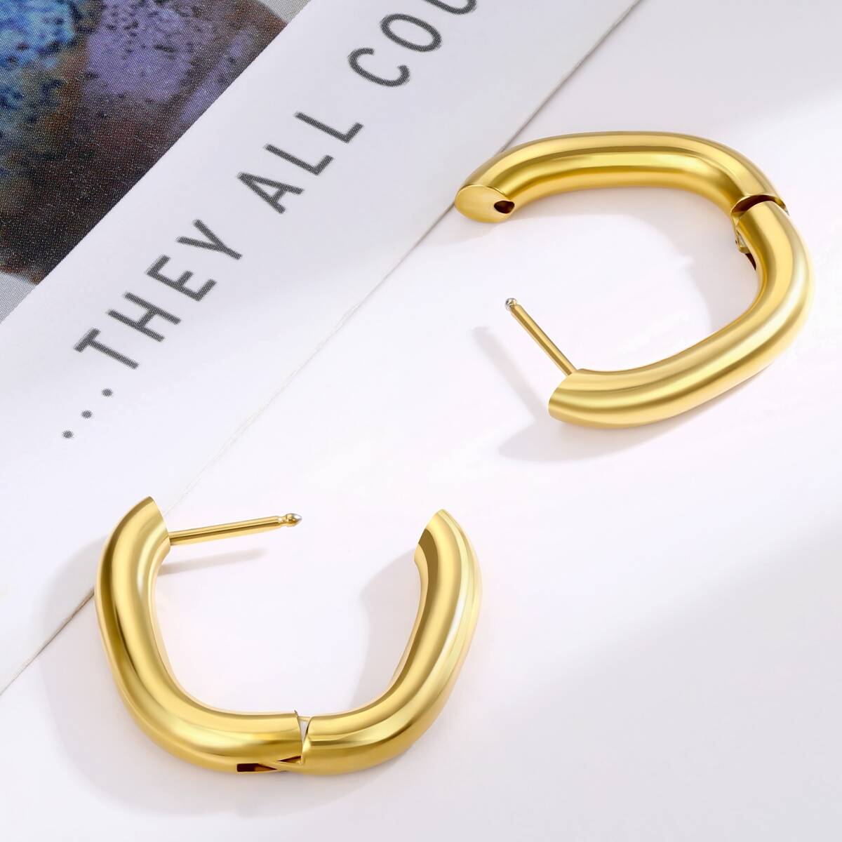 Oval Shape Hugggie Earrings-18K Gold 5