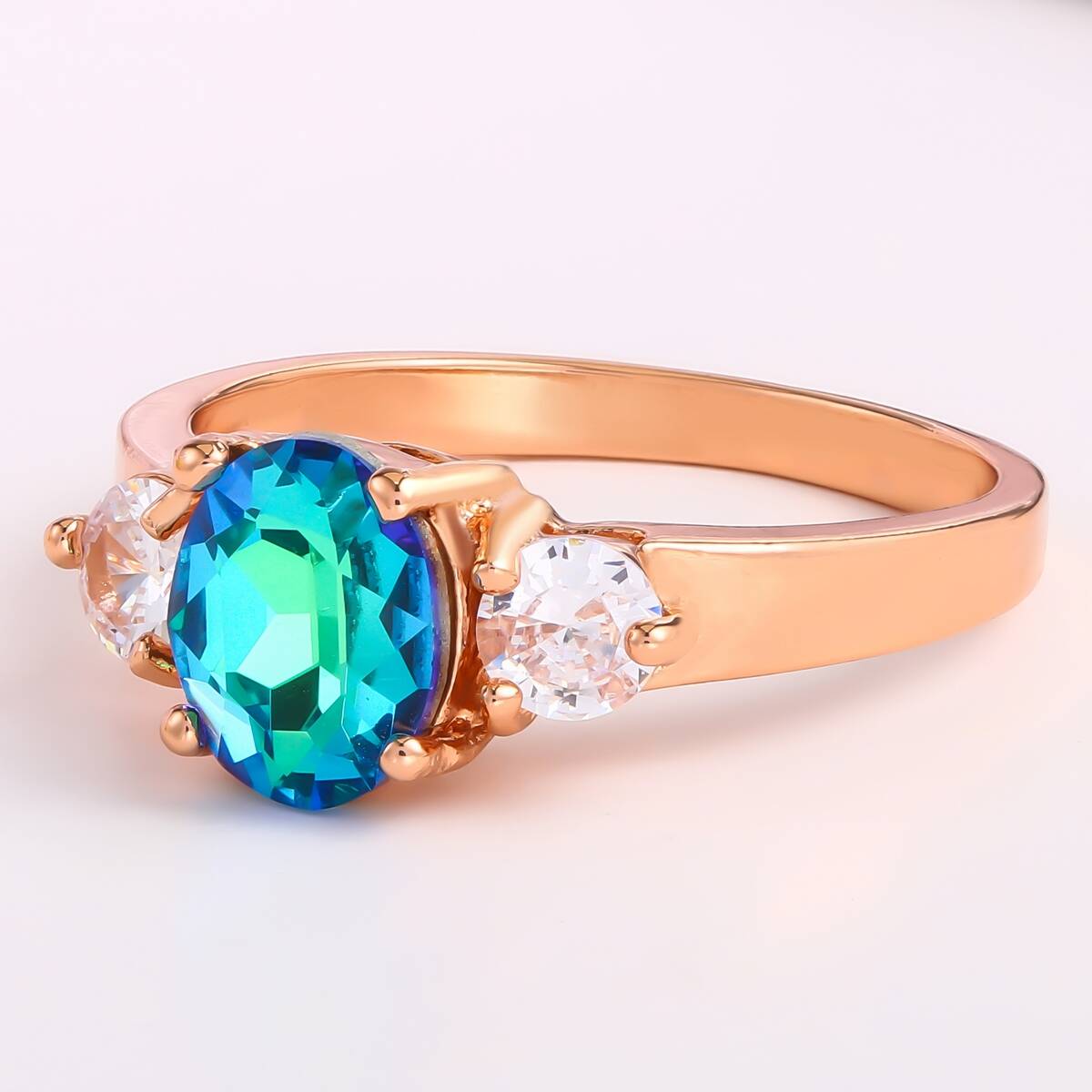 Scopri l'incantevole fascino degli anelli in oro rosa da donna di ZHEFAN JEWELRY