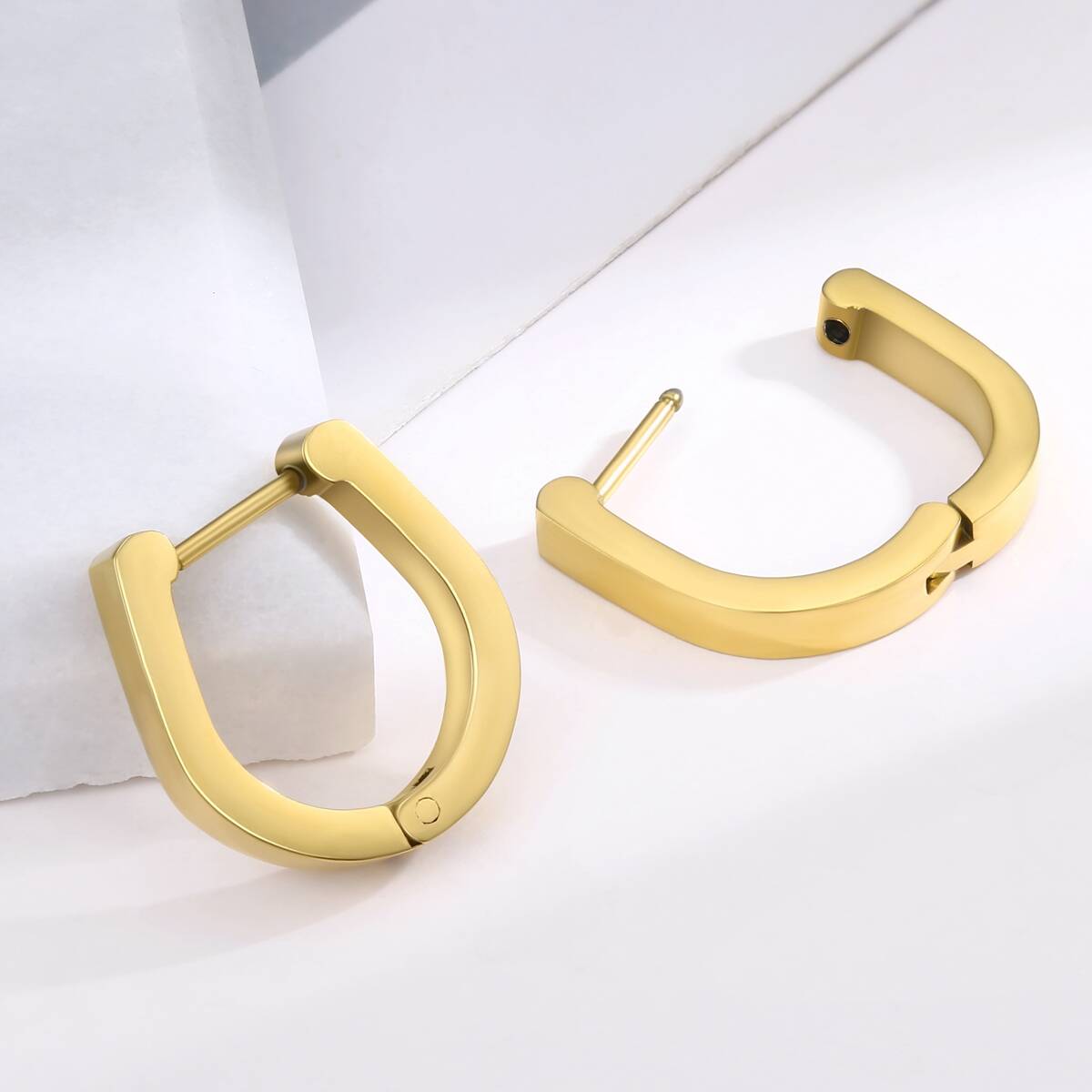 U Shape Geometric Hugggie Earrings-18K Gold 5
