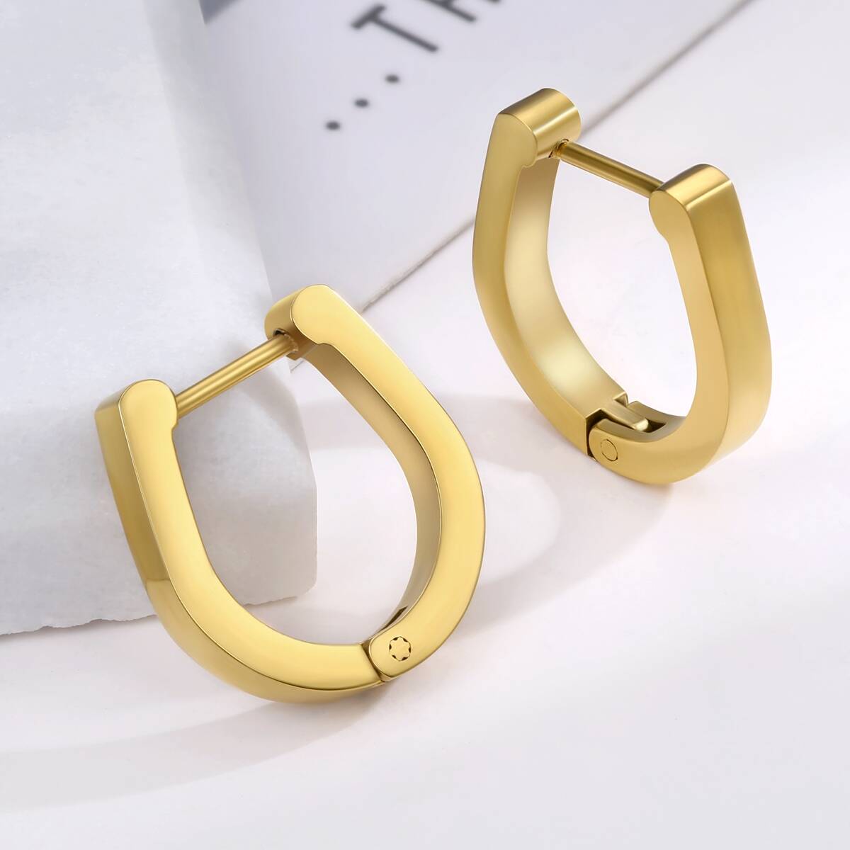 U Shape Geometric Hugggie Earrings-18K Gold 6