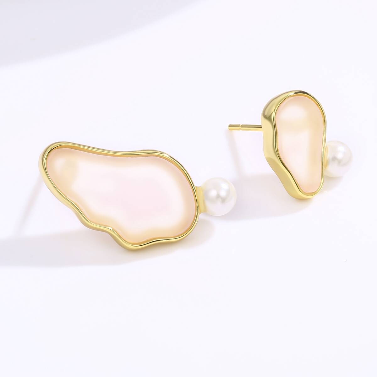 Unique Iregular Pearl Stud Earrings 2
