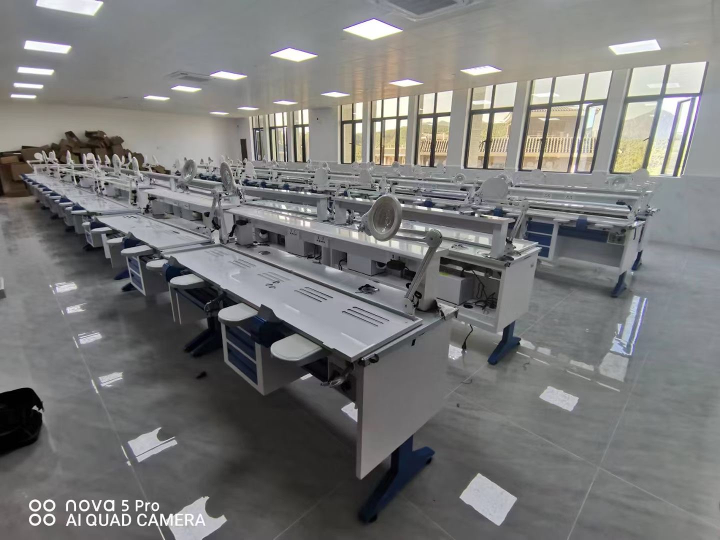 chemical-resistant dental workbench for prosthetic fabrication