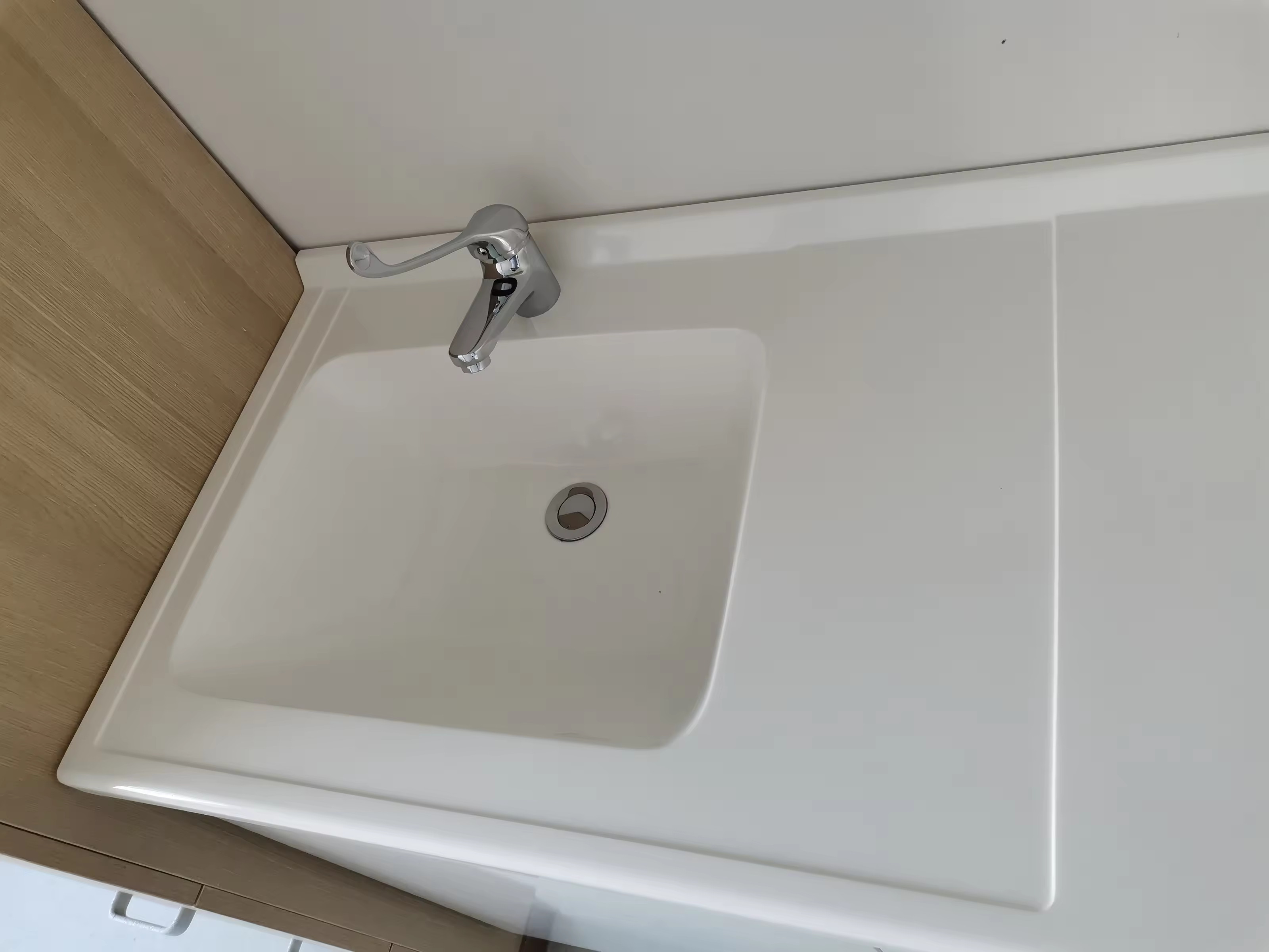 dental lab bench manufacturer