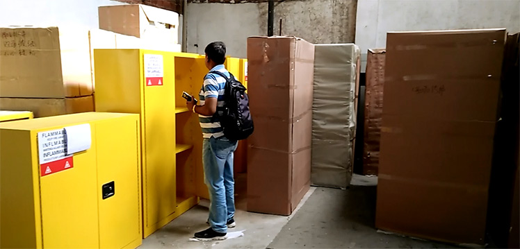 modular laboratory furniture India