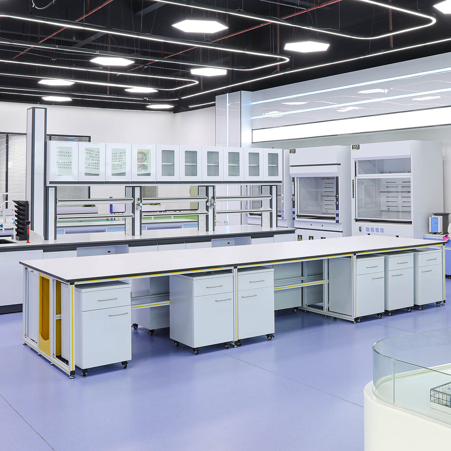 lab bench manufacturer