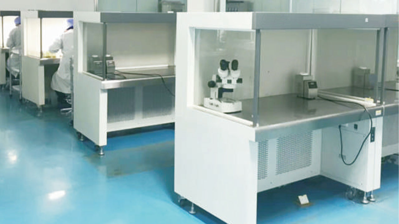 Laminar-Flow-Hood-Clean-Bench