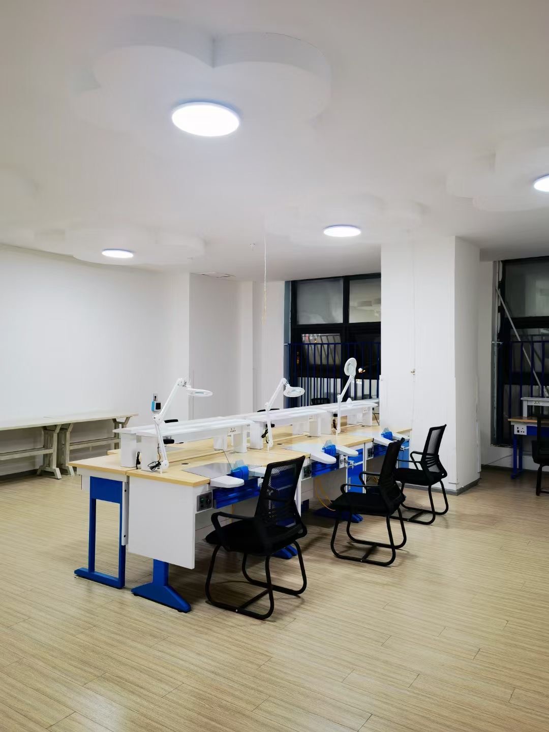 modular dental workstations with storage for small labs