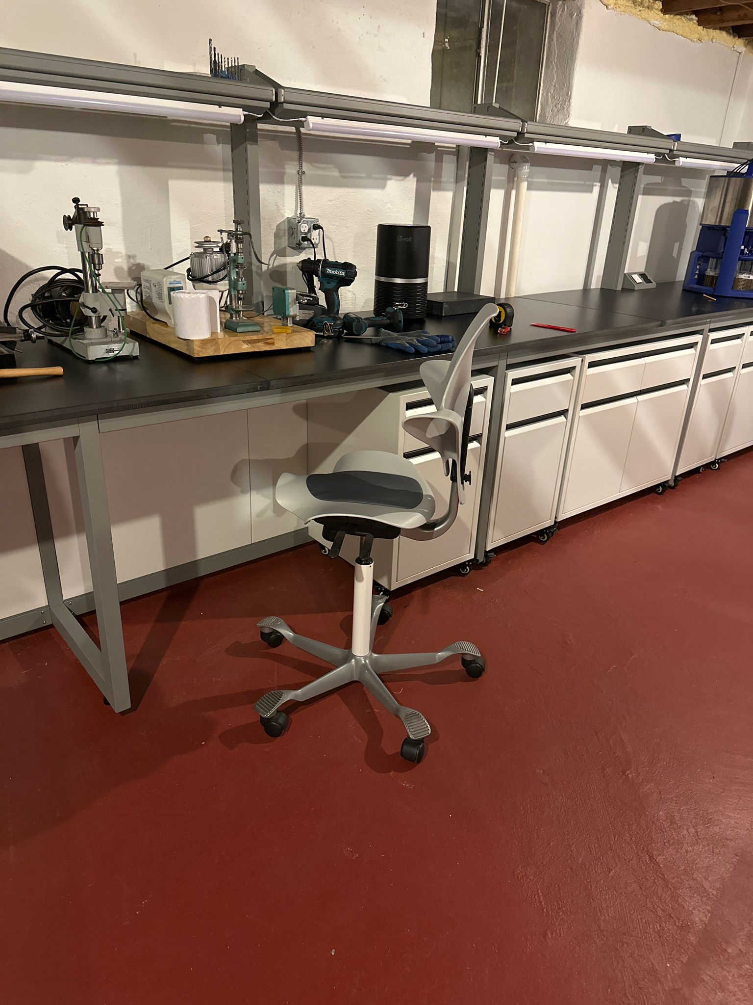 USA Laboratory Furniture Project Case | H-Frame Laboratory Bench with ...