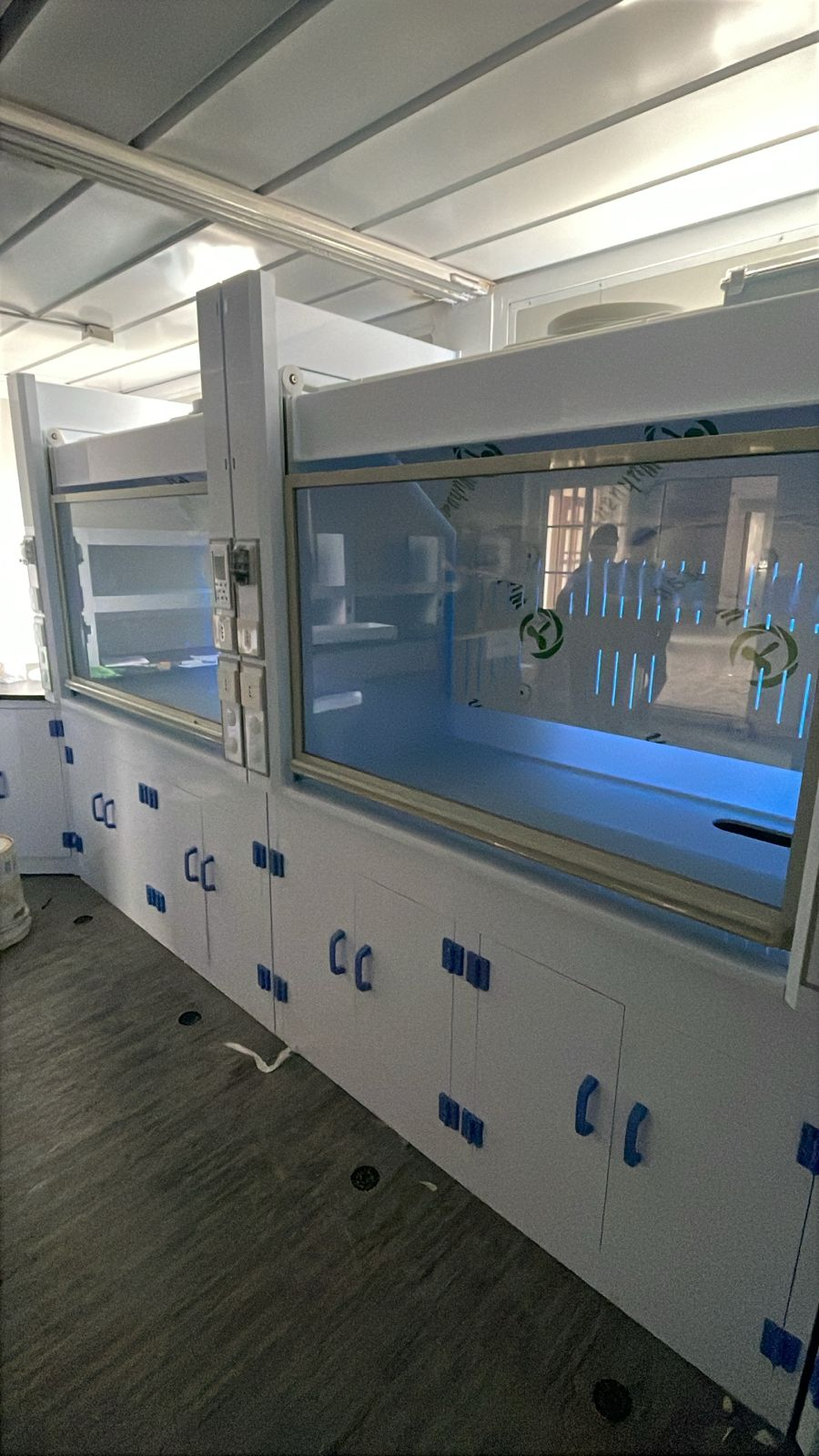 Polypropylene lab fume hood manufacture Polypropylene lab fume hood manufacture