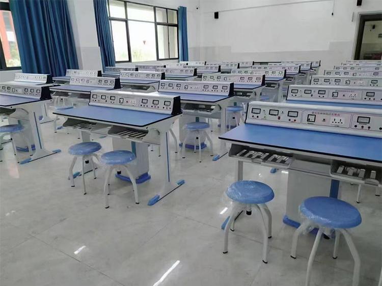 school laboratory furniture