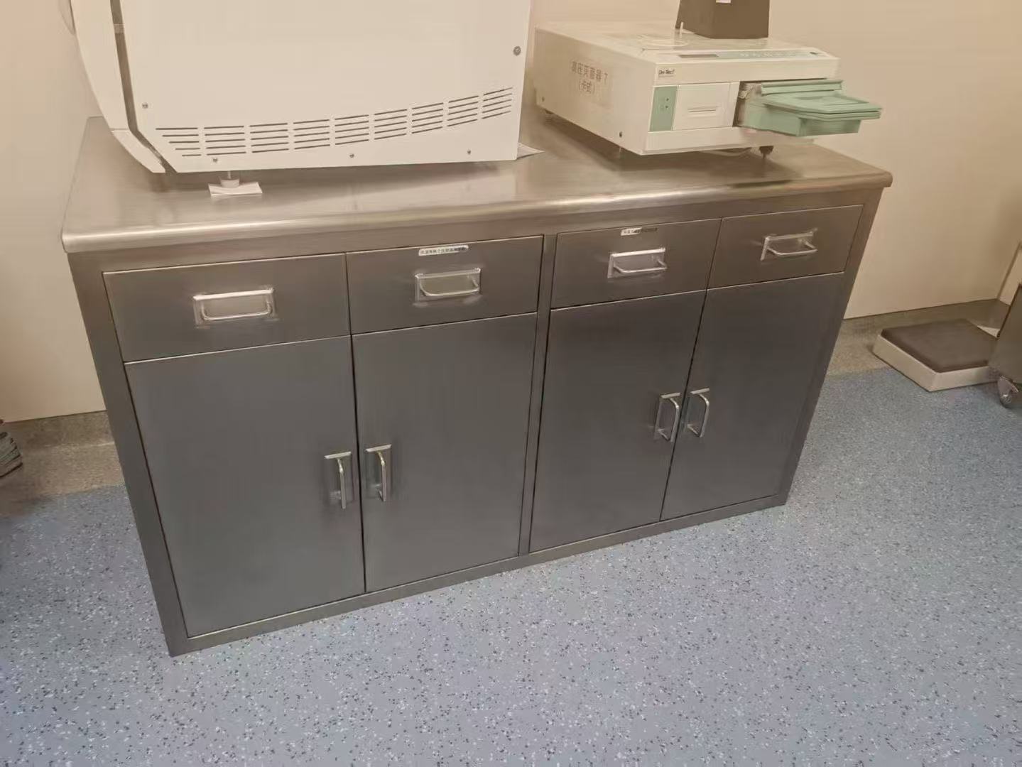 stainless steel workbench for laboratory