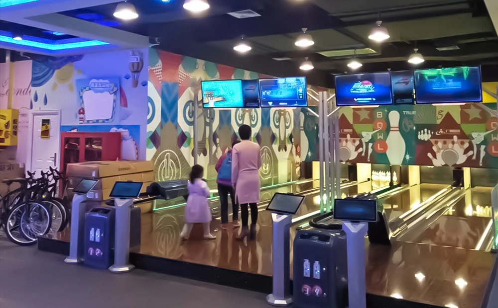 Mini bowling game