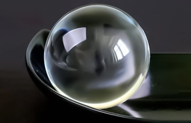 Flying - Bowling-ball Flying - Bowling ball