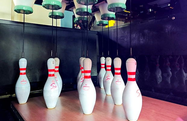 Flying Bowling - aeropin bowling pin