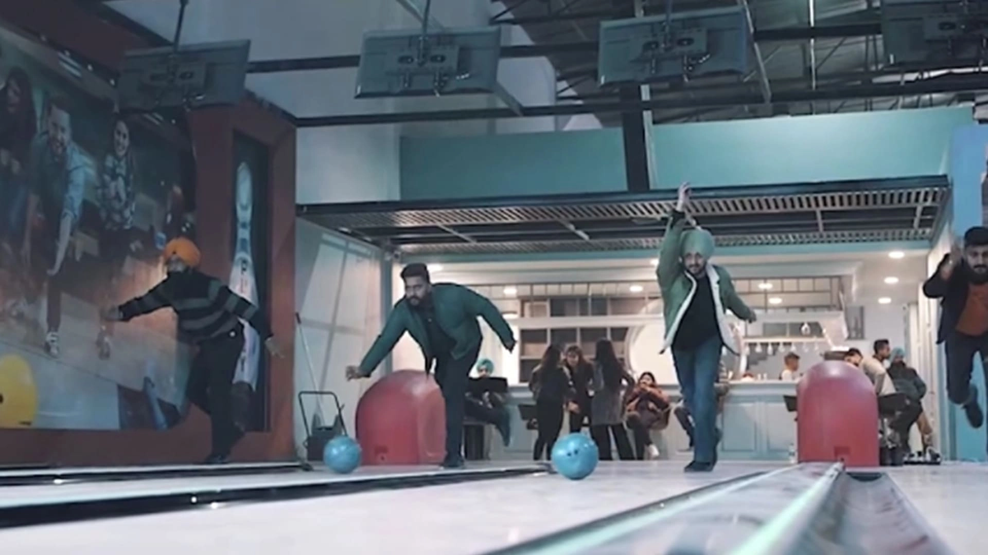 Flying - bowling-lane-cost Flying - bowling lane cost