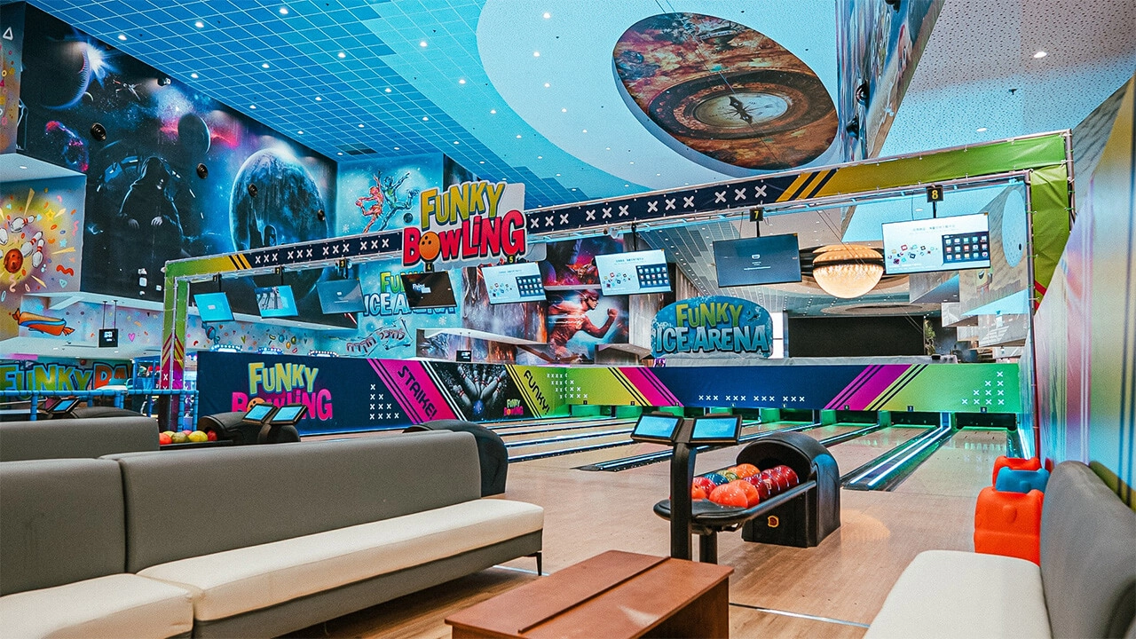 Flying Bowling - bowling lane cost