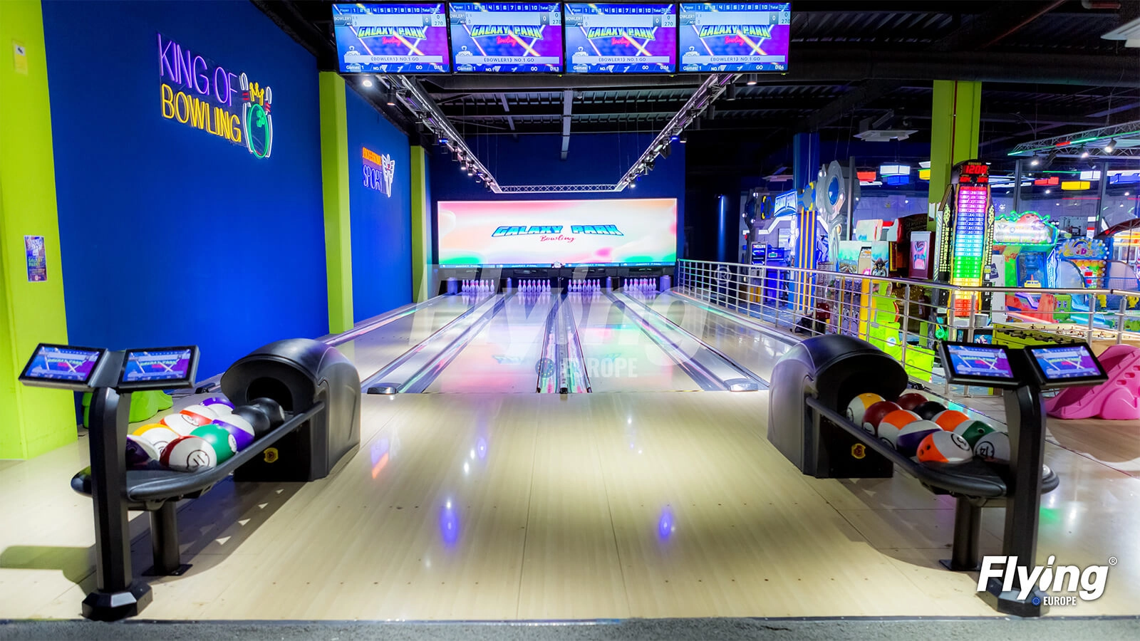 Flying Bowling - diy home bowling alley