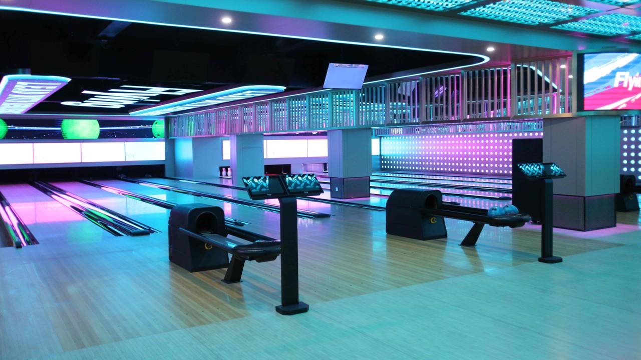 Leading Bowling Equipment Manufacturer