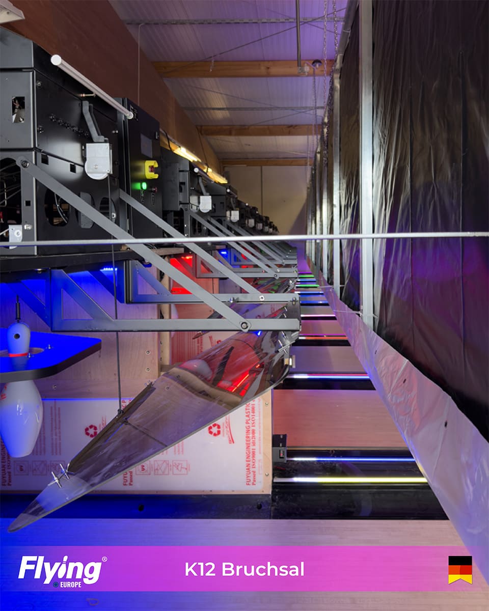 post flying2_1 post flying2_1