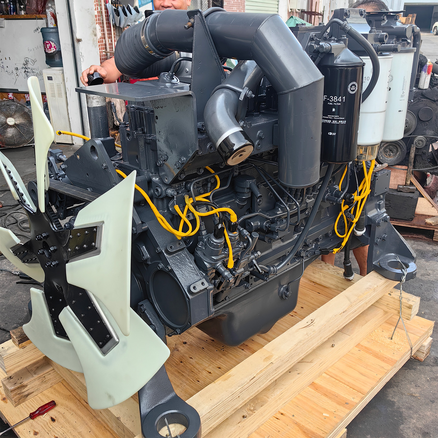 6D125E-3Engine assembly (4)