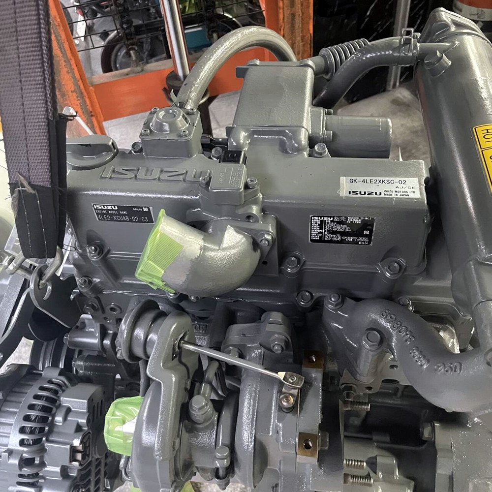 4LE2 engine(5)