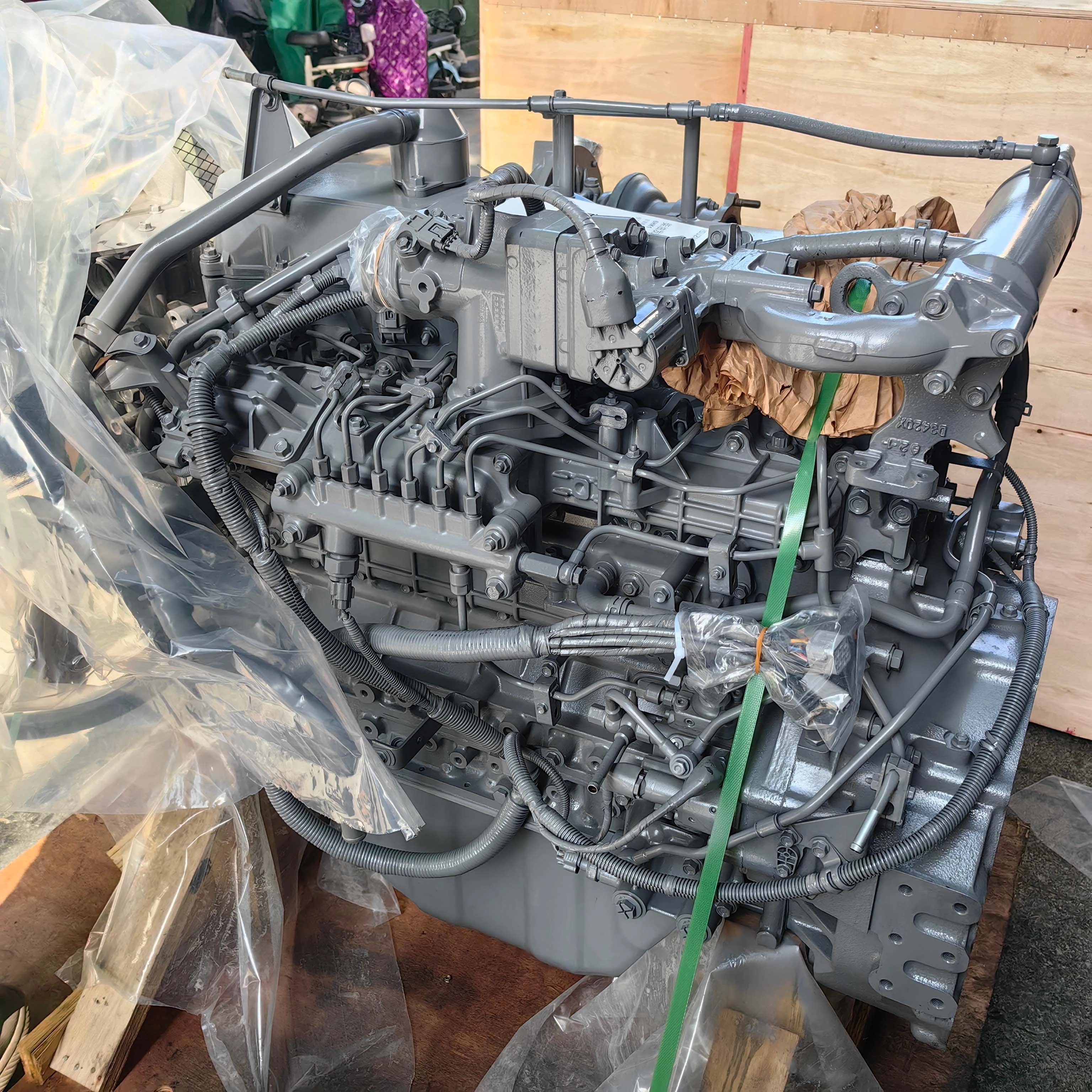 4HK1 engine assembly (10)