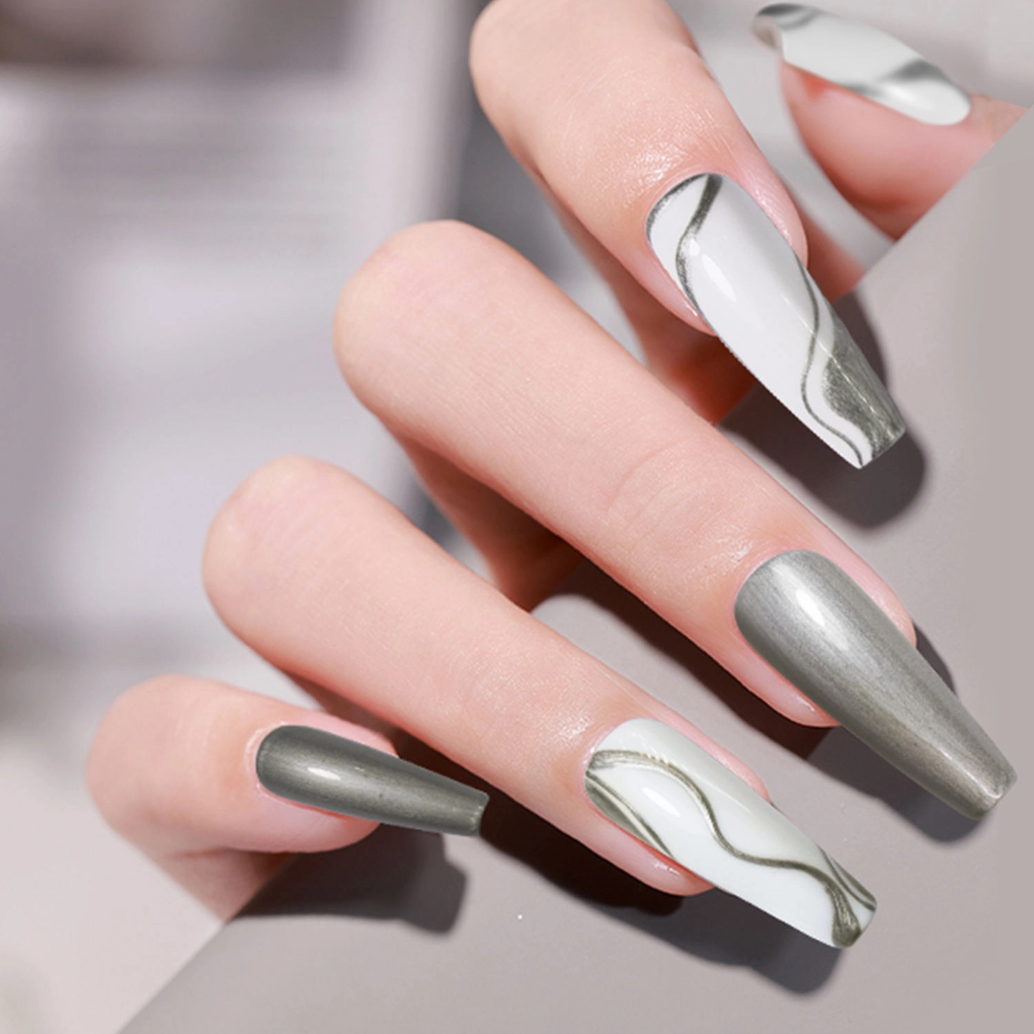 Metallic-Gel-Resin-Liner-Gel-Nail-Polish Metallic Gel Resin Liner Gel Nail Polish