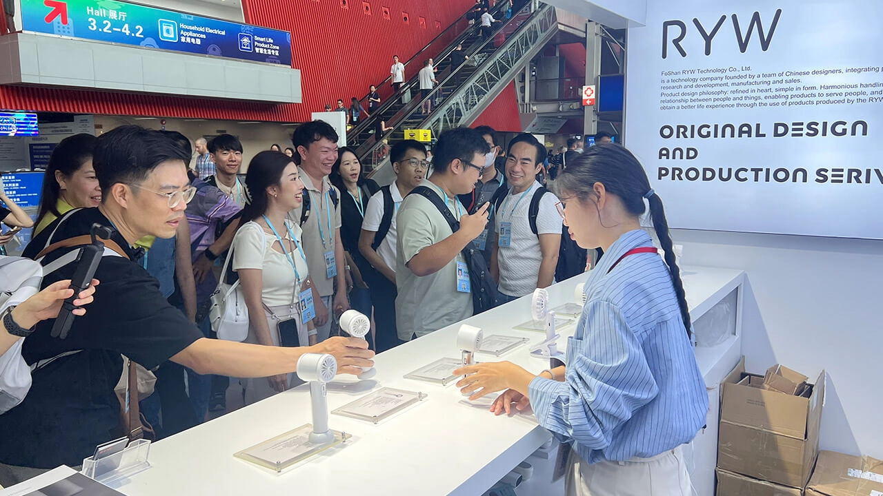 best mini portable fan - RYW