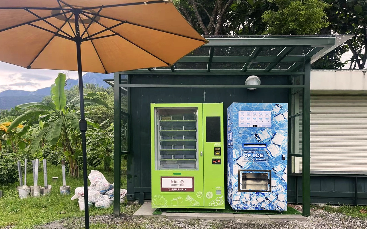 ice vending machine-11