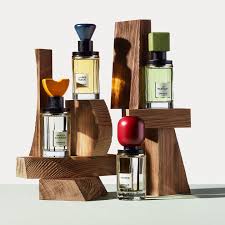 Luxury and niche beauty brands in high-end locations in beauty vending machine