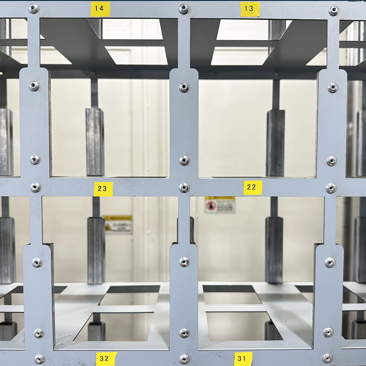 phone-case-vending-machine-6 phone case vending machine-6