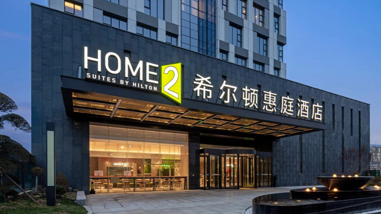 custom-hotel-furniture-example3 custom-hotel-furniture-example3