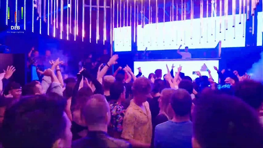 YOLO Bar (2) - Fengyi