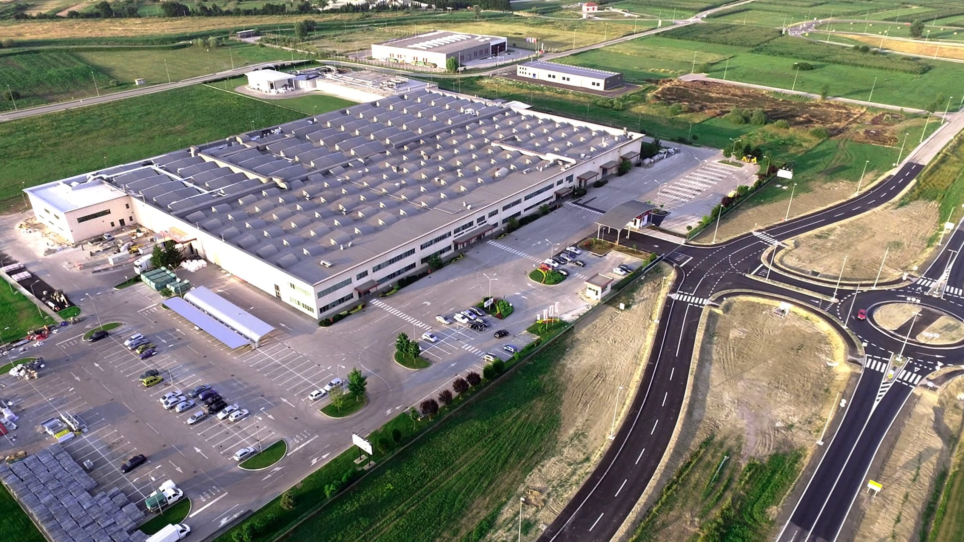 Factory (1) - LOVE CRAZY