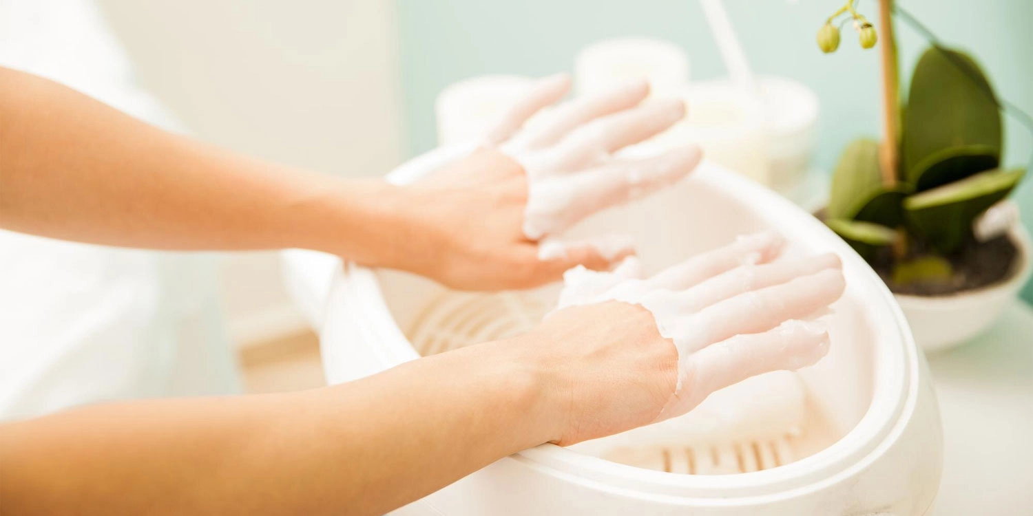 Professional Nail & Hand-Foot Care - LOVE CRAZY