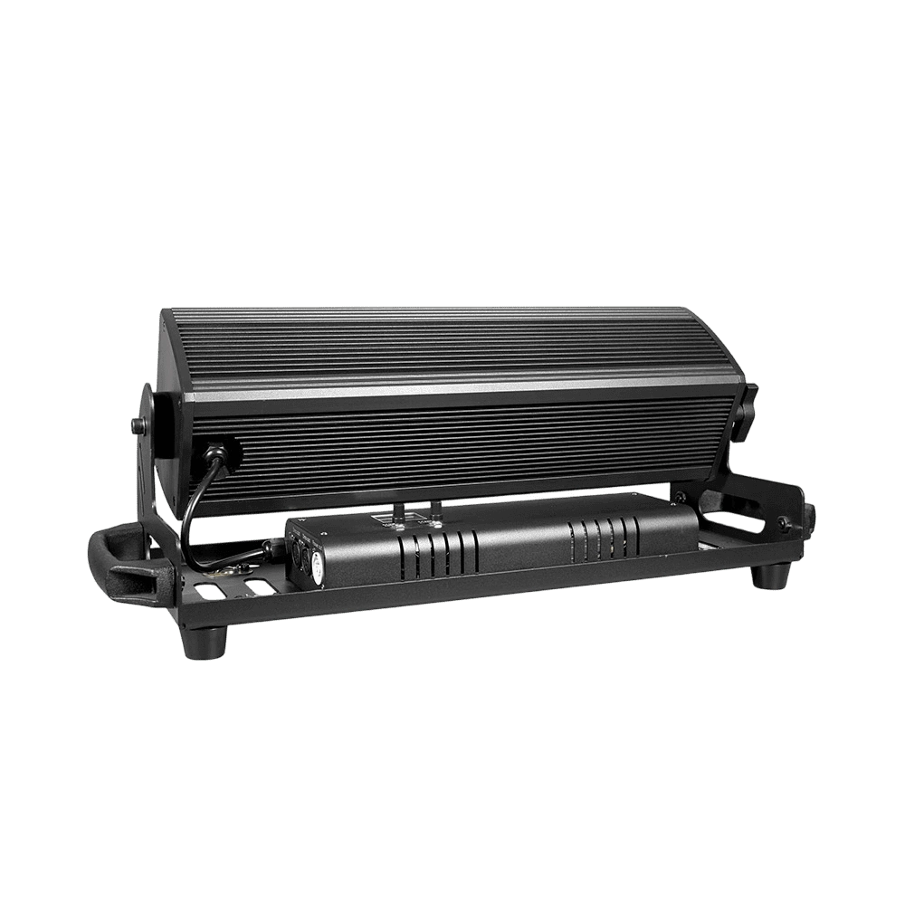 3J6A9095 - LEEMC Stage Lighting