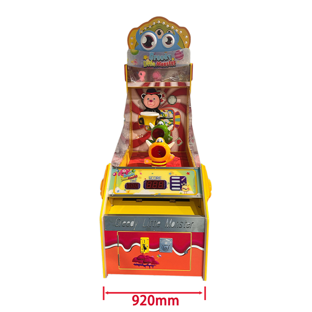 arcade ball throwing game