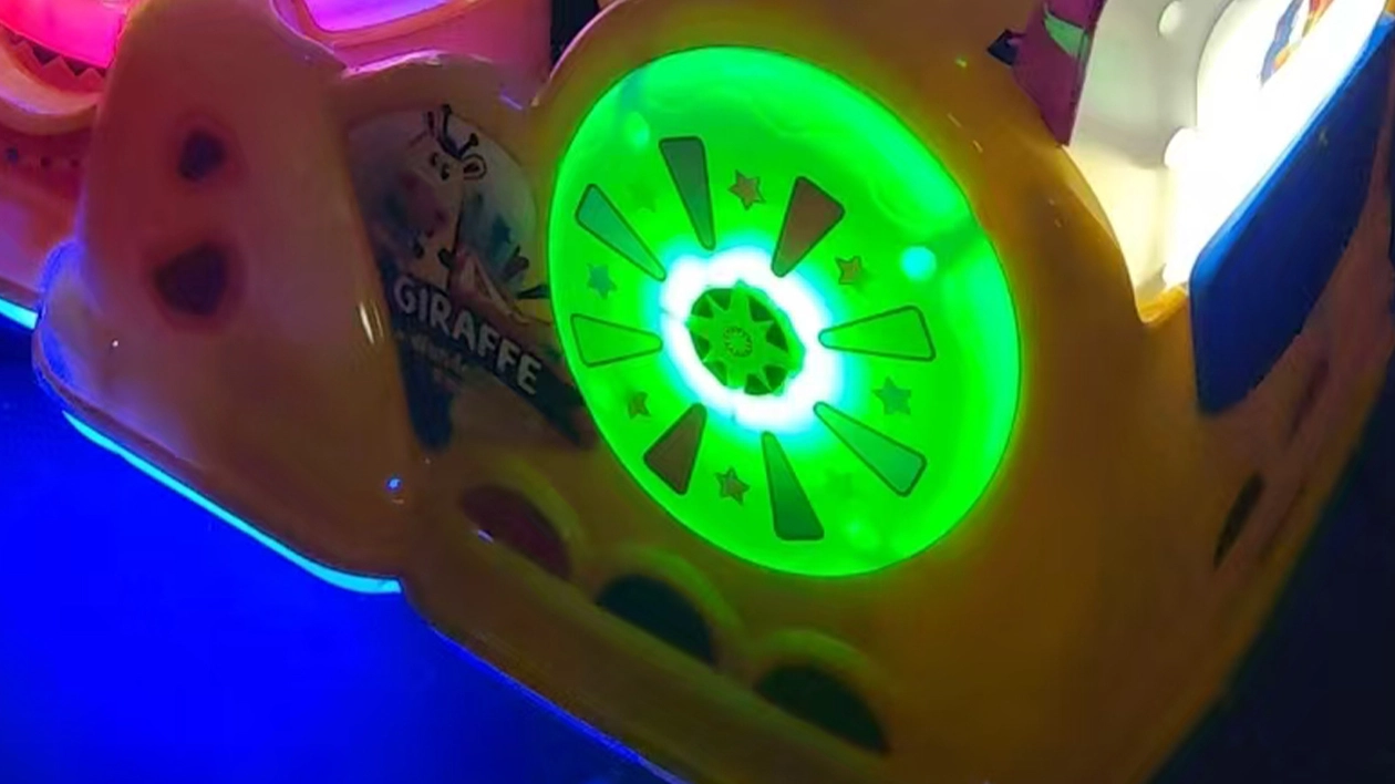 Giraffe-ride - DINIBAO Giraffe ride - DINIBAO