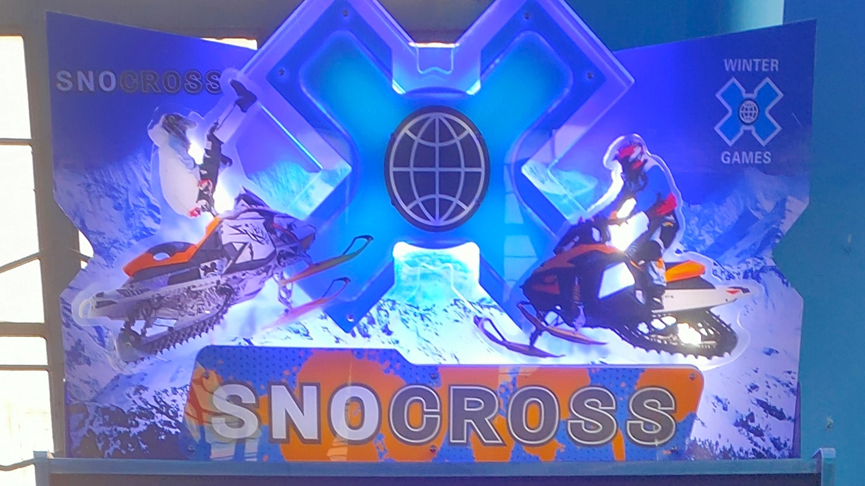 Snowmobile motion game - DINIBAO
