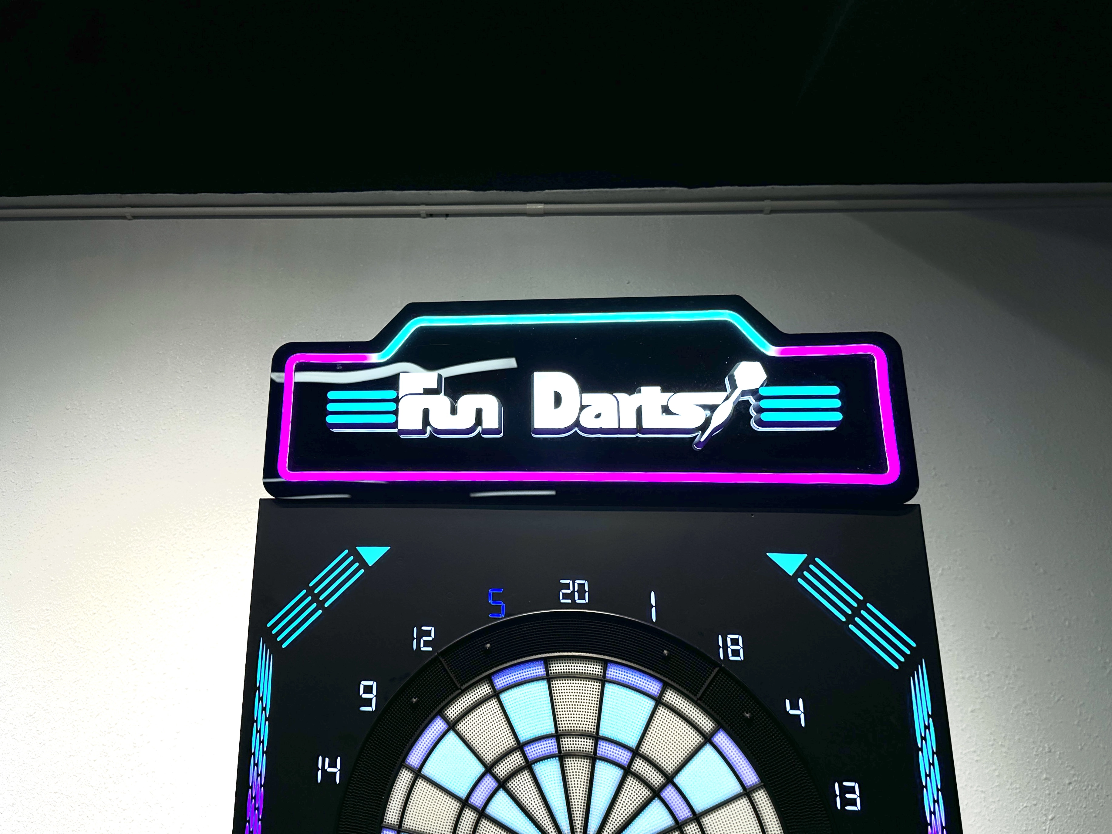 Top-Light-Box-Fun-Darts-Max Top Light Box-Fun Darts Max