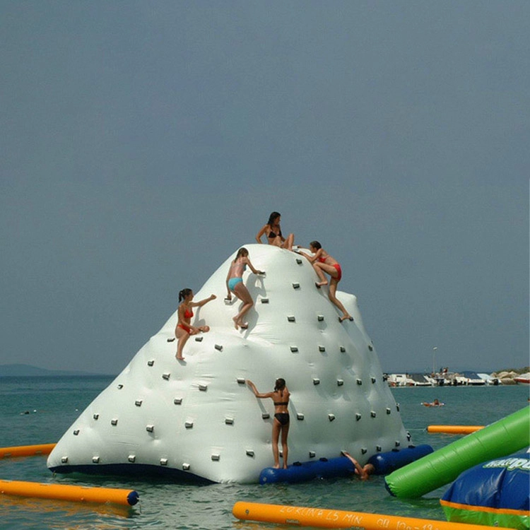 Schwimmende Wassersportspiele Aufblasbare Eisberge Kletterwand (2)