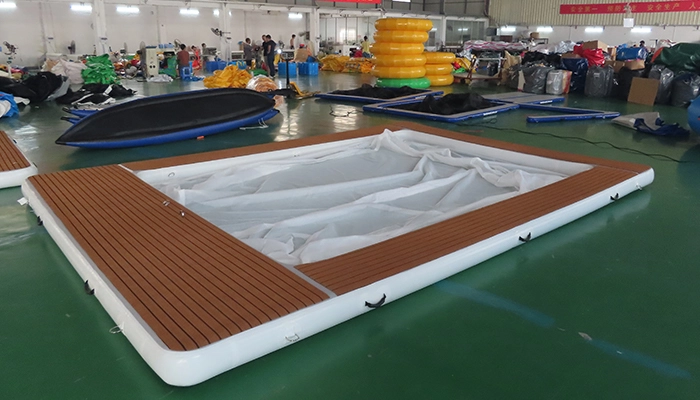 yacht-swimming-pool yacht swimming pool