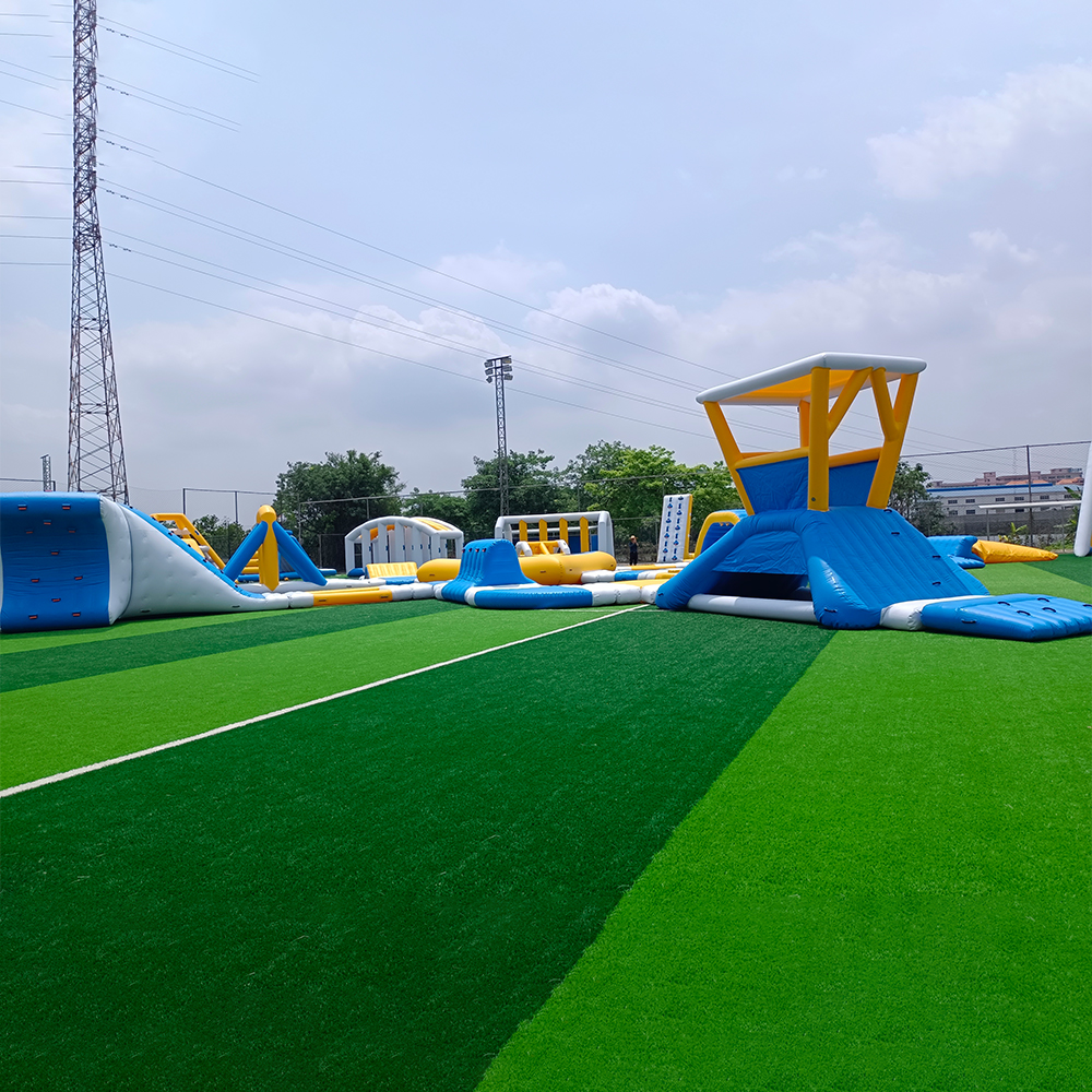 parque acuático inflable gigante