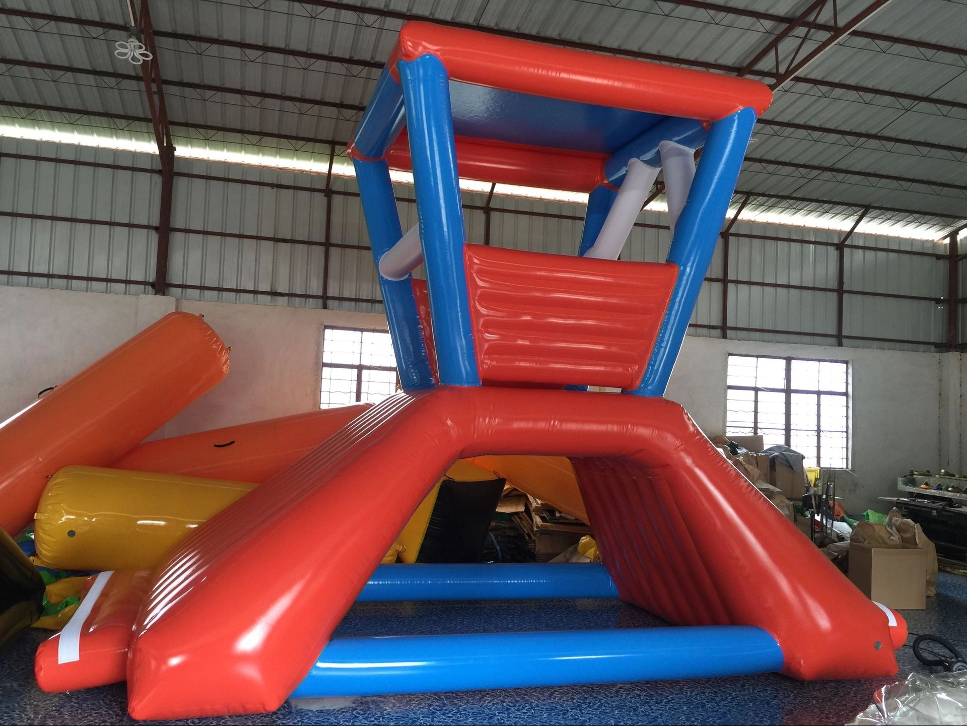 Torre salvavidas inflable (3)