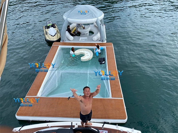 Plateforme de piscine pour yacht gonflable